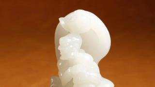 被误解多年,又强势崛起,它才是和田玉中最顶级的籽料!和田玉鉴定保养